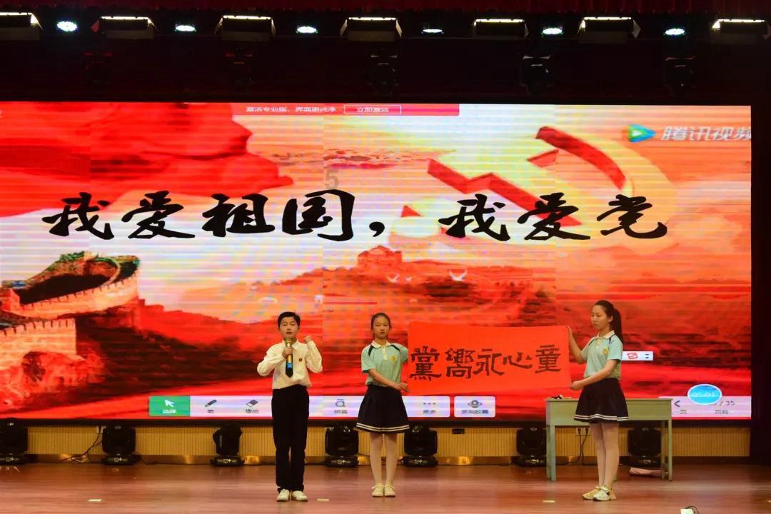 小明今年9岁，妈妈今年39岁，妈妈多少岁时，年龄是小明的3倍